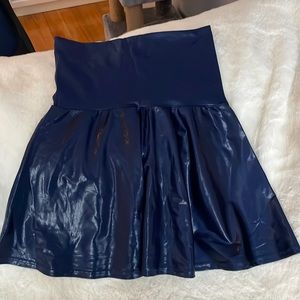 LIKE NEW American Apparel high waisted skirt - Navy shiny fabric - size L